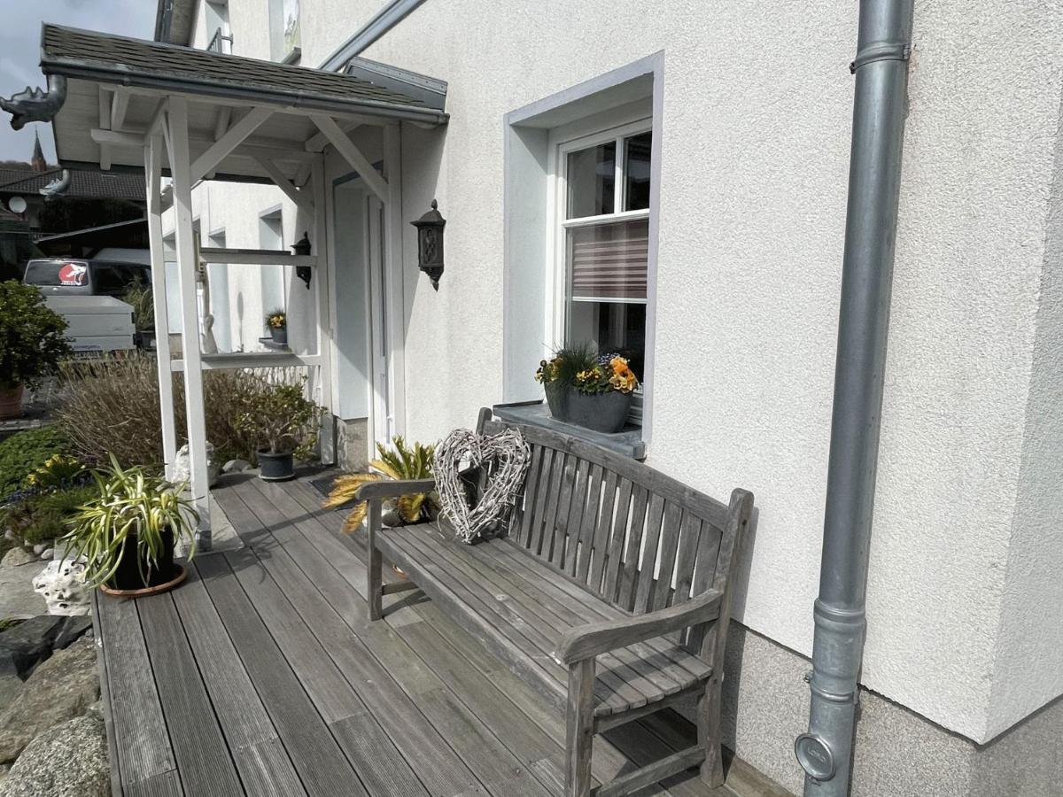 Villa Seestern - Ferienhaus Mit Meerblick Sassnitz Luaran gambar